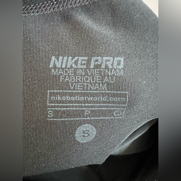 Nike Leggings Womens Sz‎ Small Black Pro Fitted Capri Pants Workout Gym - Picture 7 of 9
